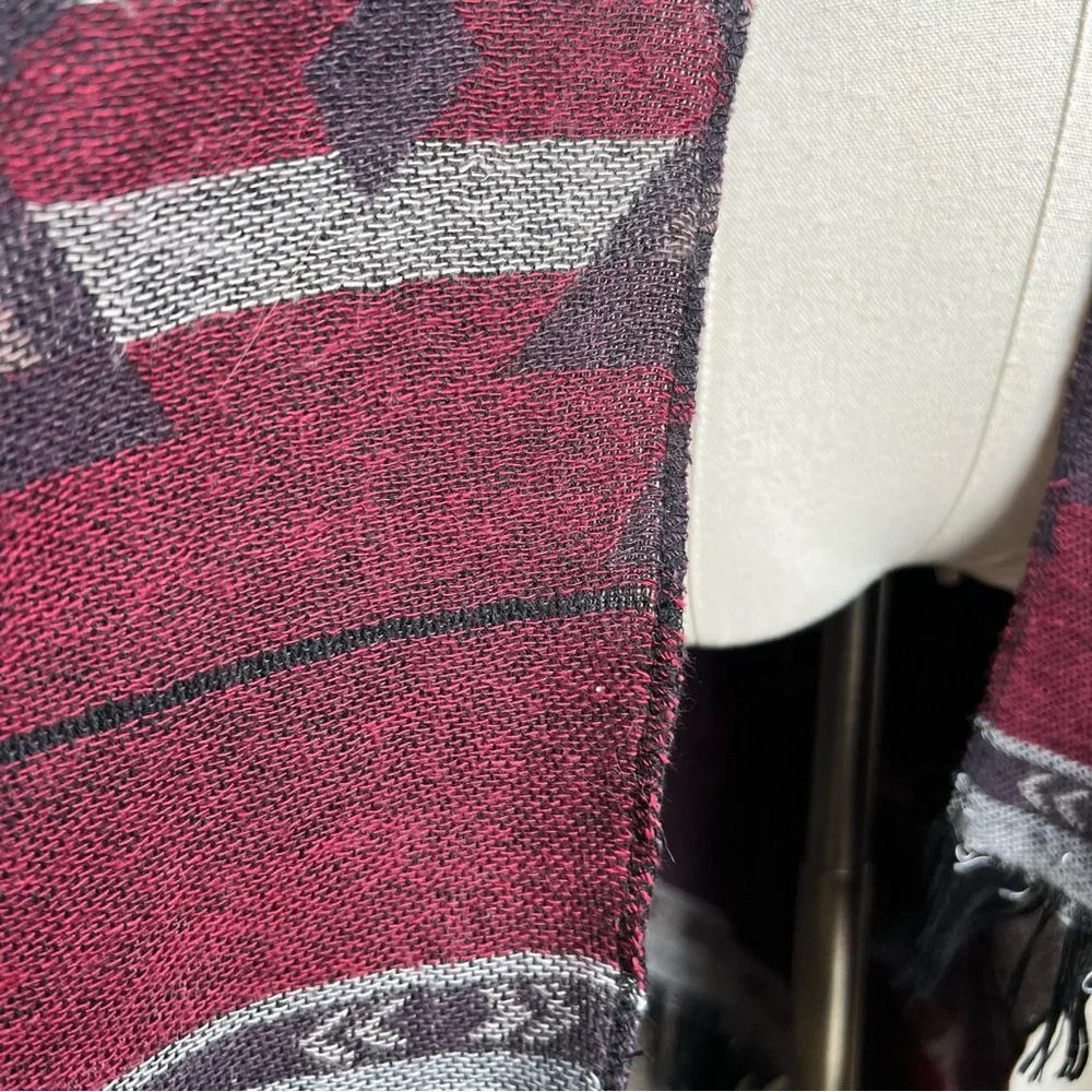🍄5/$30 Southwestern Wrap Shawl - Picture 4 of 7